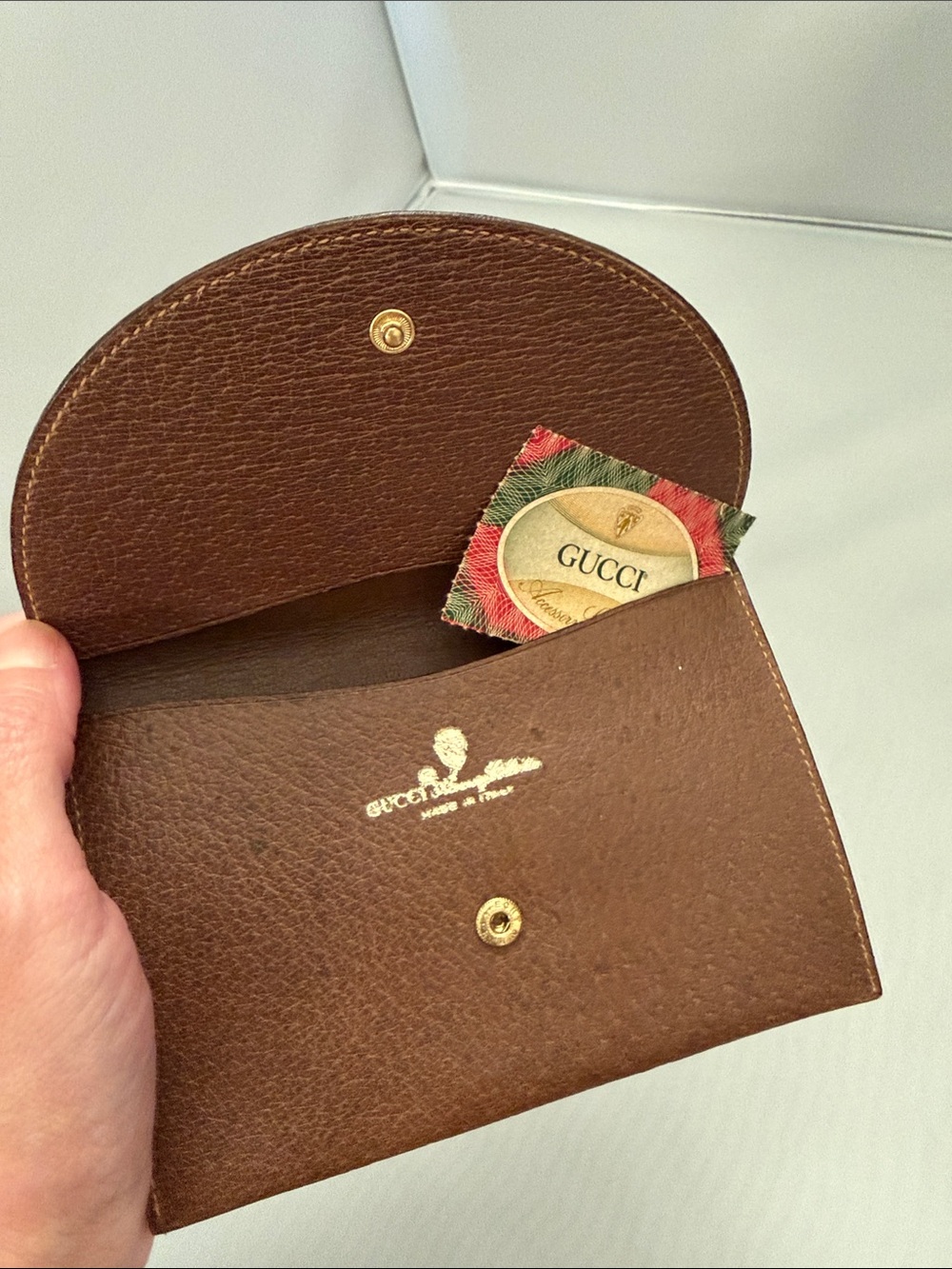 Gucci Vintage Accessory Collection Leather Envelope Pouch with Gold Logo - Picture 3 of 9
